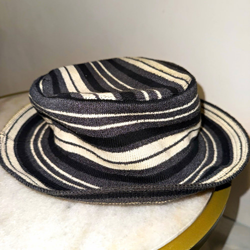 Vintage 90s kangol - 90s, in